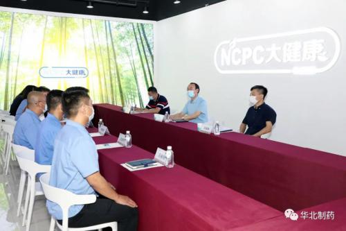 省國資委副主任李合義一行到華藥慰問退伍軍人