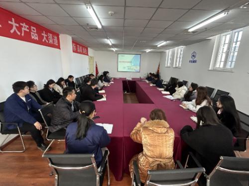 華維公司：開展網(wǎng)絡(luò)經(jīng)營及食品安全相關(guān)法規(guī)培訓(xùn)